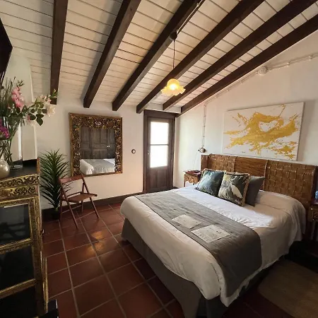 Country house On Acebuchal 23 *
